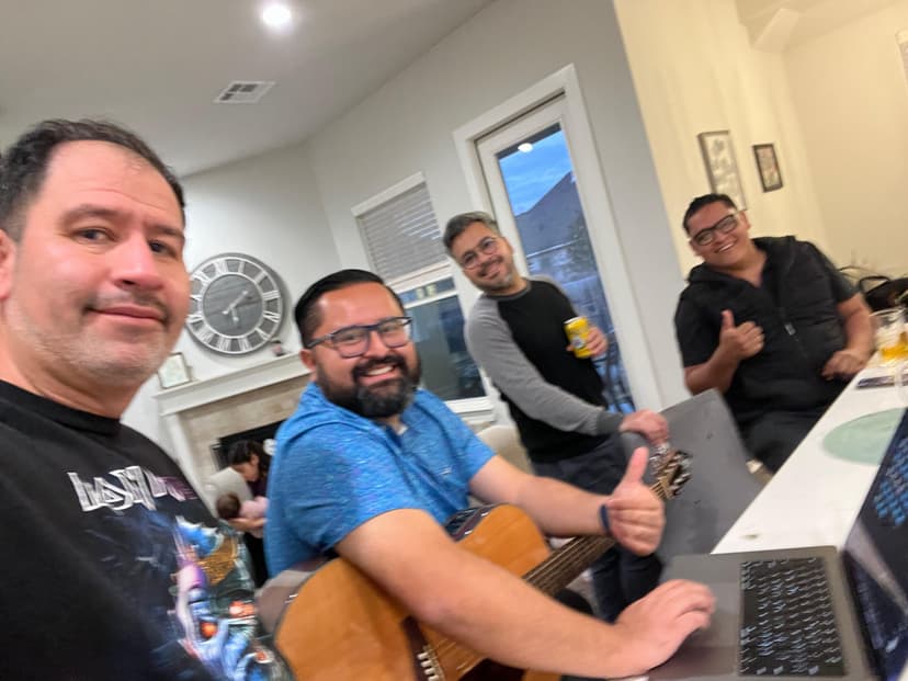 Los Chavorrucos ensayando en casa